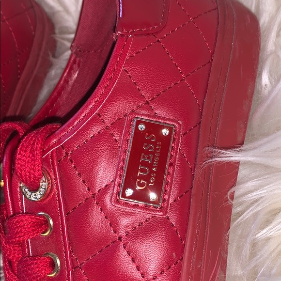 Guess Shoes - Picture 2 of 4
